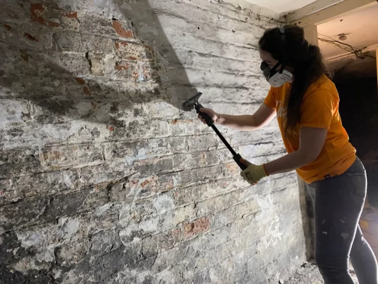 enlever de la peinture sur du béton avec du vinaigre