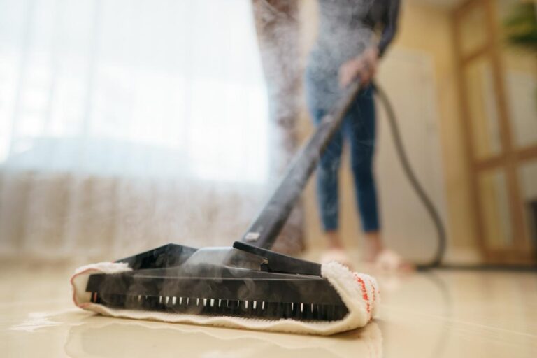 Quel produit mettre dans un balai vapeur
